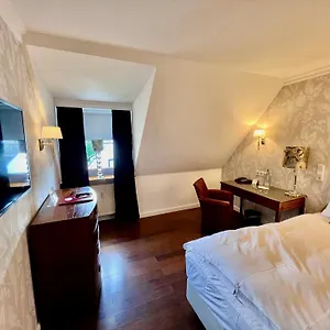 酒店 埃什里花园酒店 ****